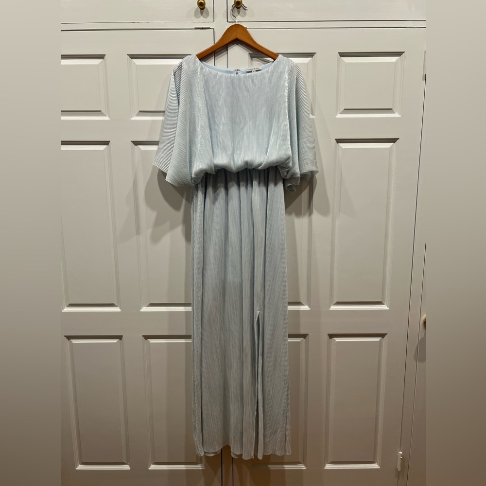 Light blue maxi dress, with front split